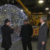 <p>White Plains Mayor Tom Roach, right, with DPW Commissioner Joseph Nicoletti and Recreation &amp; Parks Commissioner Wayne Bass, center.</p>
