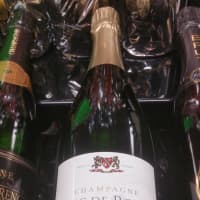 <p>Champagne Duc De Romet is popular for New Year&#x27;s Eve.</p>