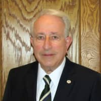 <p>Former Mayor and longtime resident Peter Strauss is the 78th recipient of the Scarsdale Bowl. </p>