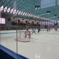 <p>The New York Ranger alumni game saw a series of shots and scoring early on.</p>