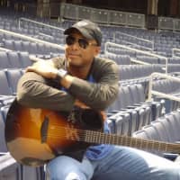 <p>New York Yankee legend and Grammy-nominated musician Bernie Williams will provide music for Junior League of Westchester&#x27;s Big Night Out event. </p>