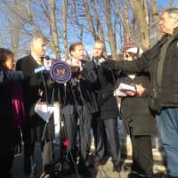 <p>Sens. Chuck Schumer and Richard Blumenthal, and Reps. Nita Lowey and Sean Patrick Maloney meet with the National Transportation Safety Board officials on Friday.</p>