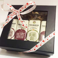 <p>Gift set from Pure Mountain Oil.</p>