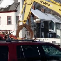 <p>Crews demolishing the Mirage Diner in New Rochelle. </p>