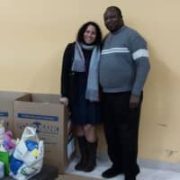 <p>Louis Berger employees in Elmsfordcollected and donated 226 pounds of food and $50 for the Food Bank of Westchester.  A follow-up drive resulted in 149 pounds of food for the bank.</p>