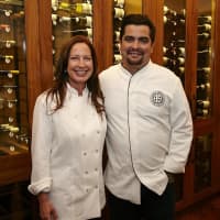 <p>Honored chefs Debra Ponzek and Aarón Sánchez</p>