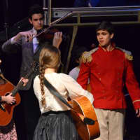 <p>Performing in Twelfth Night; from right to left: Ben Morris (11th grade), Aliya Falk (11th), Emily Morris (10th), Callie Zola (9th) and Evan Macaluso (9th)?</p>