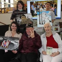 <p>Students created paintings, drawings and artwork for veterans. </p>