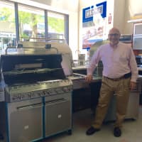 <p>Rob Unger works for Leiberts Royal Green Appliance Center in White Plains.</p>