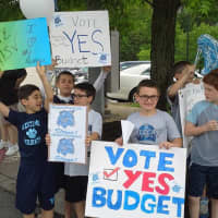 <p>A photo from Sunday&#x27;s rally in  Thornwood where more than 250 people came out to express support for Mount Pleasant&#x27;s proposed school budget.</p>