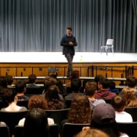 <p>Briarcliff High School alumnus David Perlow answered students questions about his Broadway acting and directing career during a recent visit.</p>
