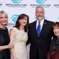 <p>Humanitarian dinner committee co-chairs Linda Mahon and Lisa Shrewsberry with the 2015 Humanitarian of the Year Brian Skanes and fellow co-chair Lee Manning-Vogelstein.</p>