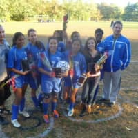 <p>The Saunders seniors and their coach Carlo Mitgrione, right, and assistant coach Joseph Zappia, left.</p>