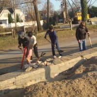 <p>Darien kids help to spruce up Noroton Bay, an area that was hit especially hard by Hurricane Sandy.</p>