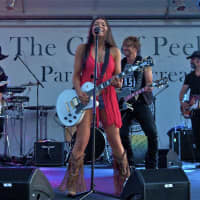 <p>Jessica Lynn wows the crowd with a two-hour free performance Wednesday night in Peekskill.</p>
