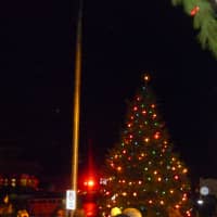 <p>The crowd gathers at the Pound Ridge holiday tree lighting in front of the firehouse on Sunday evening.</p>