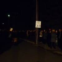<p>Ar 6 p.m., the line snaked all the way down Edgemont Road and doubled back to the funeral home&#x27;s entrance.</p>