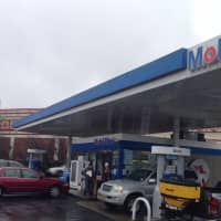 <p>Police closed the Mobil gas station station shortly after 5 a.m. Thursday due to a robbery.</p>