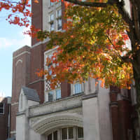 <p>The Scarsdale High School.</p>