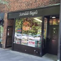 <p>Scarsdale Bagels is a cash-only operation.</p>