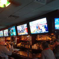 <p>Oliver&#x27;s in Katonah offers 12 state-of-the-art TV&#x27;s.</p>