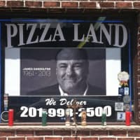 <p>The restaurant and fans paid tribute to James Gandolfini aka Tony Soprano, when the actor died in 2013.</p>