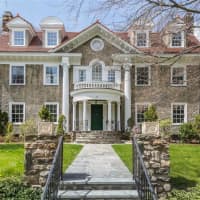 Old World Home Features New World Appeal In Mount Vernon