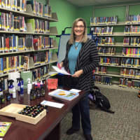 <p>Bogota resident Brooke Branch explained how essential oils can be therapeutic.</p>