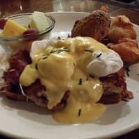 <p>The Twisted Elm puts its own twist on the usual brunch fare with its Irish Eggs Benedict.</p>