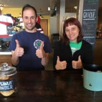 <p>Mikey Jackson and Aurelia Winborn, the owners of 2 Alices Coffee Lounge in Cornwall and Newburgh.</p>