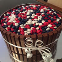 <p>Rebi Narins makes creative cakes at REBakery.</p>