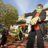 <p>Get in the Halloween spirit early with a visit to the Cross Country Shopping Center&#x27;s special event.</p>