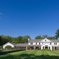 <p>Built in 1870, 6 South Sterling Road was built in Yale Farms and features new modern amenities with a classic appeal.</p>