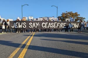 Protesters Block Boston U Bridge To Demand Ceasefire In Gaza