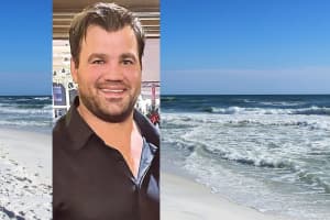 HERO: Former NY Giant Peyton Hillis In ICU After Saving His Kids From Drowning In Florida