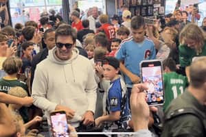 Billionaire CEO, Tom Brady, Kevin Hart Thrill Fans At Trading Card Shop (VIDEO)