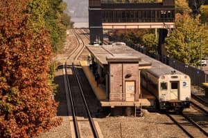 'Leaf Peeper' Metro-North Trains Available For Autumn Lovers In Hudson Valley: Here's When