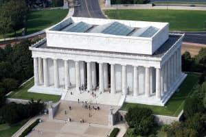 Lincoln Memorial Steps Vandalized By 'Free Gaza' Graffiti In DC