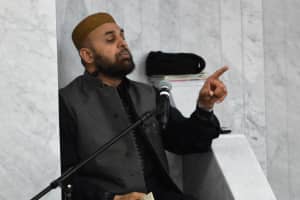 Bergenfield Mosque: We Teach Peace Here