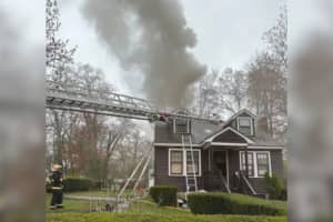 Neighbor Helps Resident Escape Weekend Fire At North Reading Home: Officials
