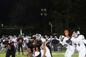 Hasbrouck Heights Shuts Out Becton, Advances To NJIC Football Championship