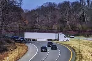 Update: 'Unauthorized' Stuck Tractor-Trailer Blocks Lanes On Taconic In New Castle