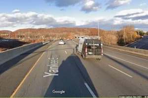 40-Year-Old Seriously Injured In 2-Vehicle I-84 Crash In Plainville