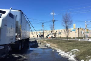 Tractor-Trailer Downs Lines, Pole In South Hackensack