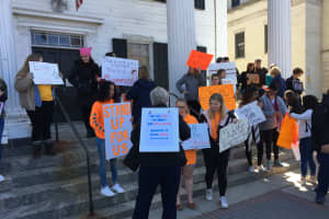 New Rally Against Gun Violence Held At Old Putnam County Courthouse