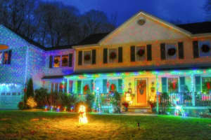 Take A Tour Of Somers Holiday Displays With 'Parade Of Lights'