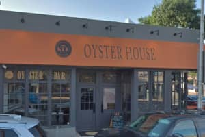 Raw Bar At Westchester's KEE Oyster House Ranks High