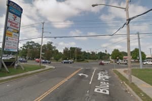 Woman Driving Drunk Leaves Scene Of Crash In Selden, Police Say