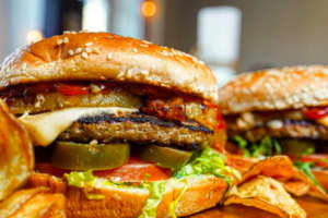 Popular Bergen County Burger Joint Opening 2nd Location In Essex County
