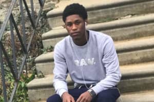 Detective's 21-Year-Old Stepson Shot Dead At Philadelphia Mills Mall
